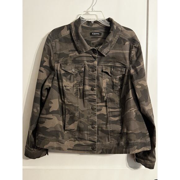 d. jeans Jackets & Blazers - d. jeans Women’s Camo denim jacket 1X Cotton Spandex Stretch Gorpcore Fall